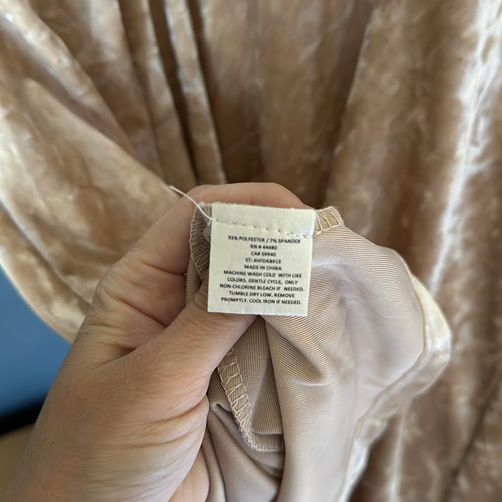 Love, Fire Champagne Gold Velvet Dress with Cutout NWT - Picture 6 of 6